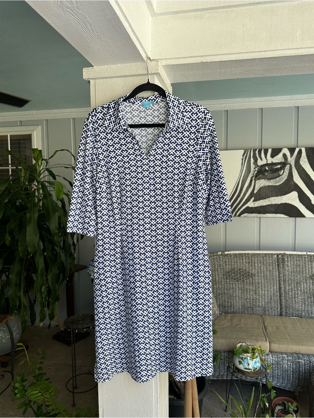 J. McLaughlin by Dillards Medium Navy & White Geometric Print PREPPY RESORT